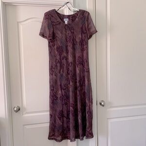 Vintage 80’s with shoulder pads Deep Plum color Long dress-gown size 16 vintage
